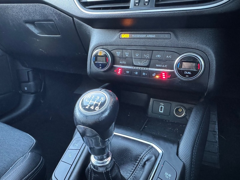 Used Ford Focus 2019 for sale - 76962931: Photo 11