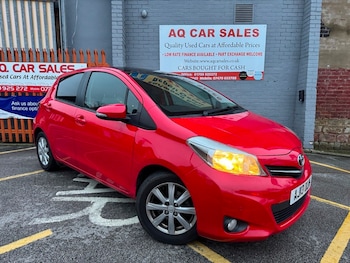 Used Toyota Yaris 2013 for sale - 77027735: Photo