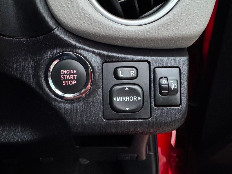 Used Toyota Yaris 2013 for sale - 77027735: Photo 34