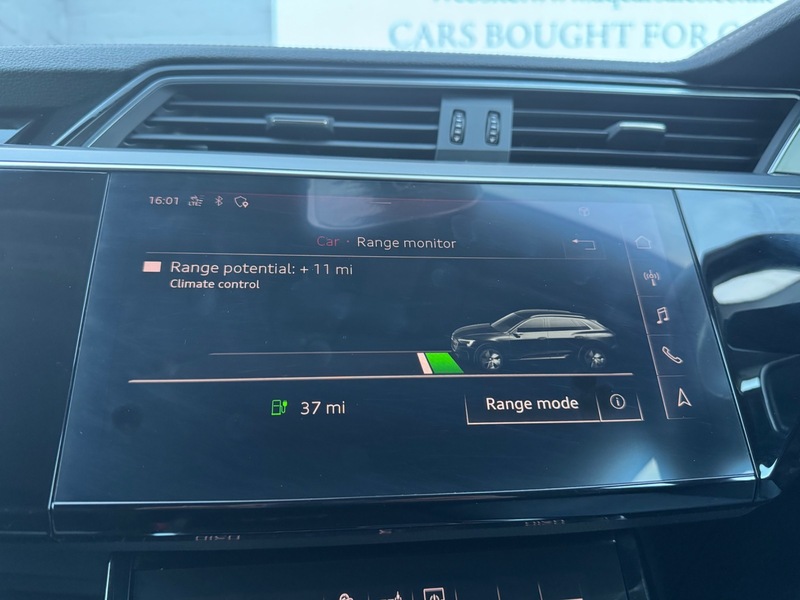 Used Audi e-tron 2020 for sale - 77328849: Photo 29