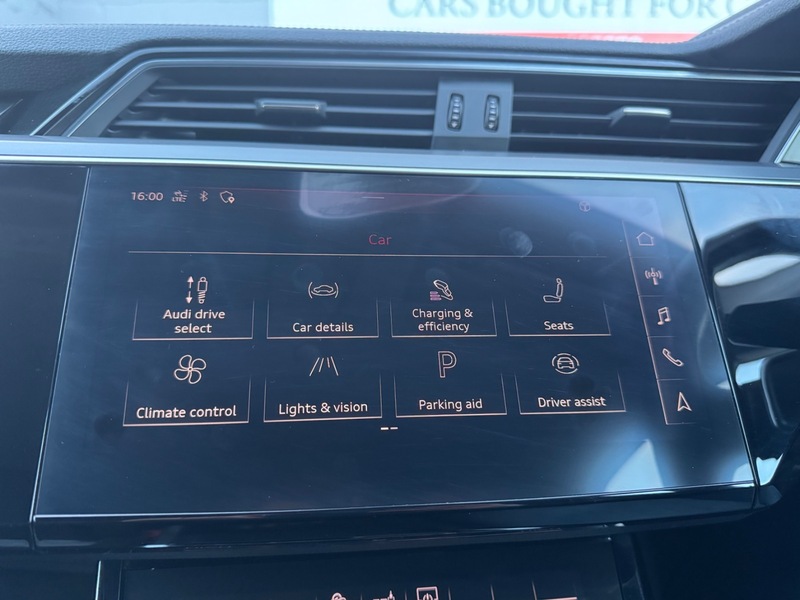 Used Audi e-tron 2020 for sale - 77328849: Photo 42