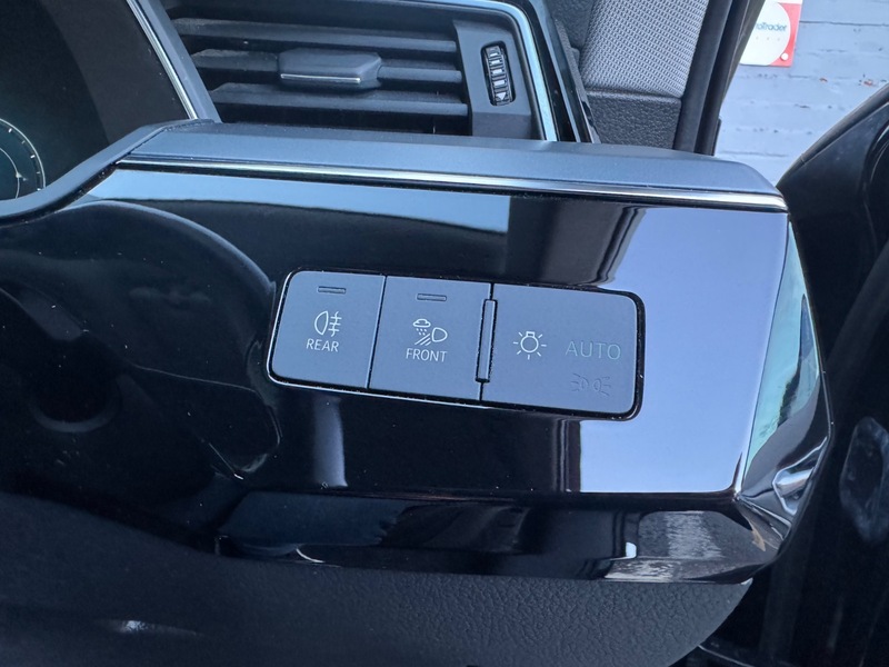 Used Audi e-tron 2020 for sale - 77328849: Photo 44