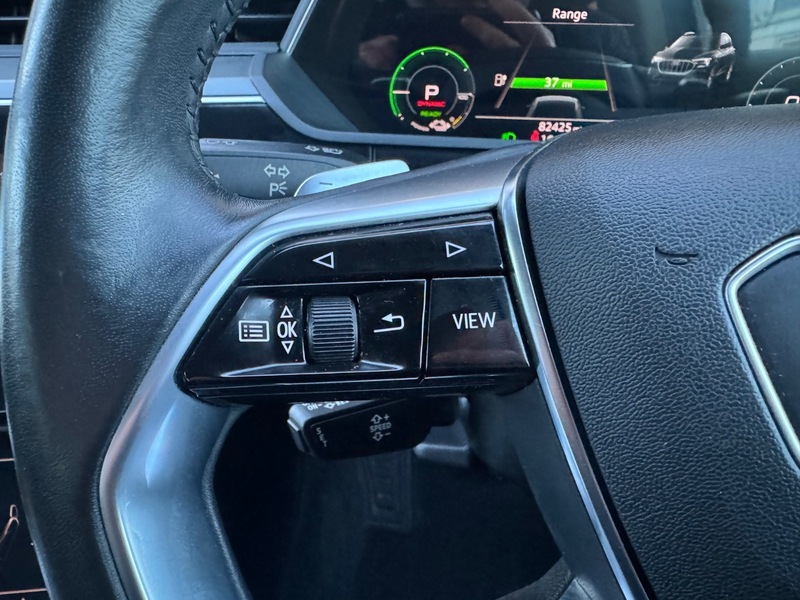 Used Audi e-tron 2020 for sale - 77328849: Photo 45