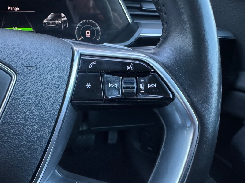 Used Audi e-tron 2020 for sale - 77328849: Photo 49