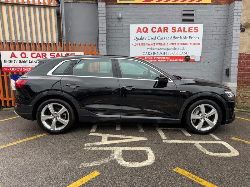 Used Audi e-tron 2020 for sale - 77328849: Photo 8