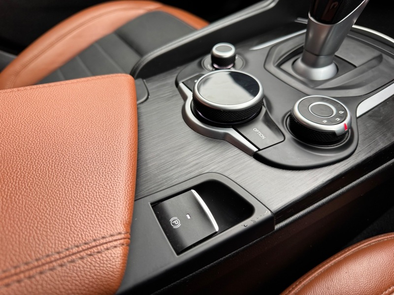 Used Alfa Romeo Giulia 2017 for sale - 77423130: Photo 29