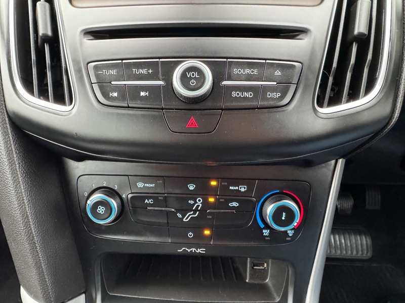 Used Ford Focus 2015 for sale - 76396659: Photo 25