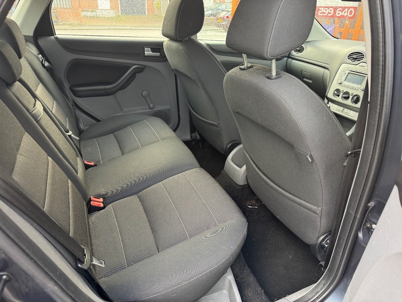 Used Ford Focus 2011 for sale - 76334126: Photo 12