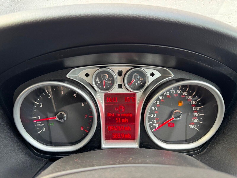 Used Ford Focus 2011 for sale - 76334126: Photo 16