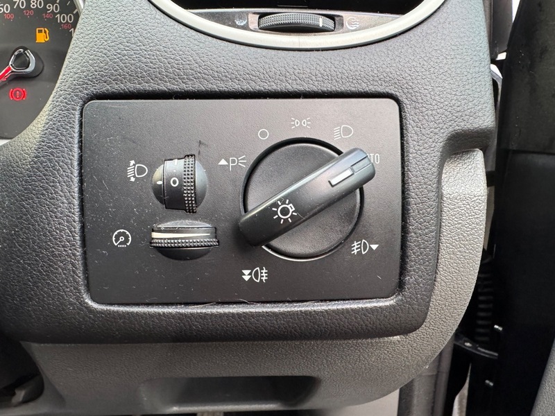 Used Ford Focus 2011 for sale - 76334126: Photo 23