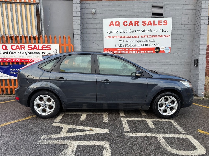 Used Ford Focus 2011 for sale - 76334126: Photo 8
