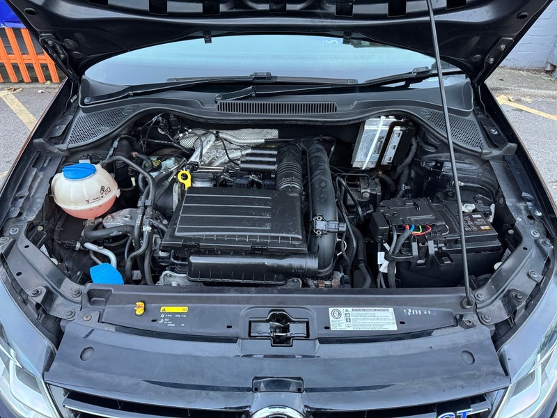 Used Volkswagen Polo 2013 for sale - 76396656: Photo 11