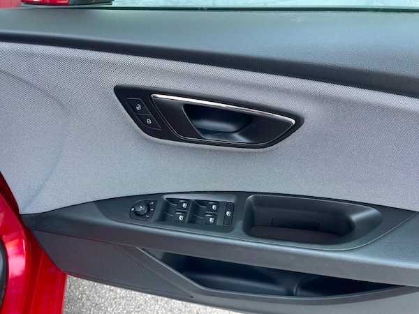 Used SEAT Leon 2019 for sale - 74638602: Photo 37