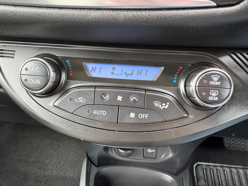 Used Toyota Yaris 2014 for sale - 76119428: Photo 30