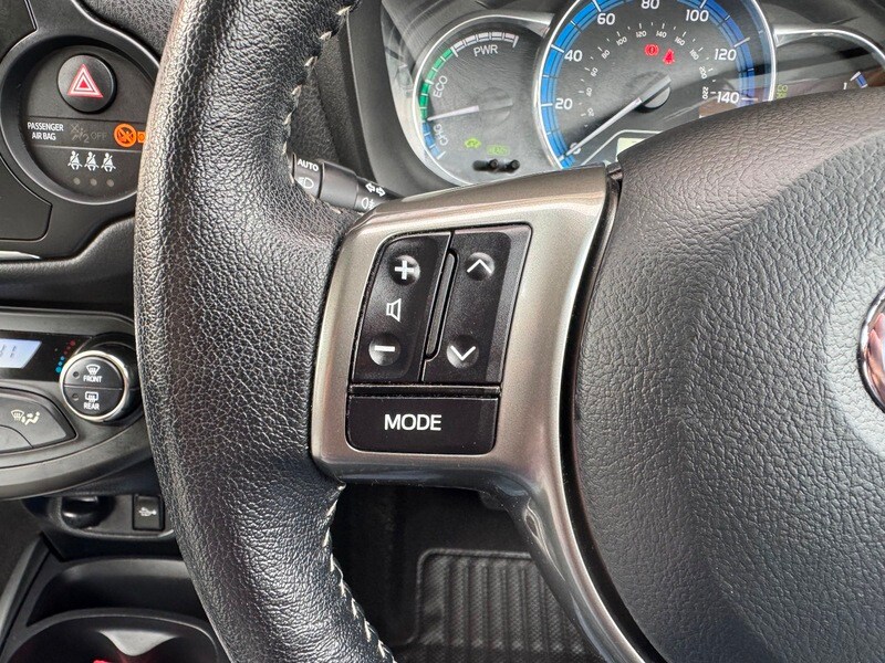 Used Toyota Yaris 2014 for sale - 76119428: Photo 35