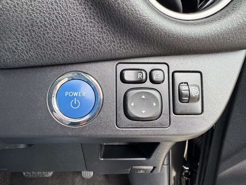 Used Toyota Yaris 2014 for sale - 76119428: Photo 39