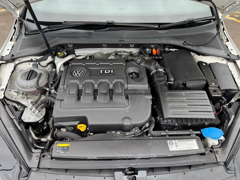 Used Volkswagen Golf 2014 for sale - 76470738: Photo 25