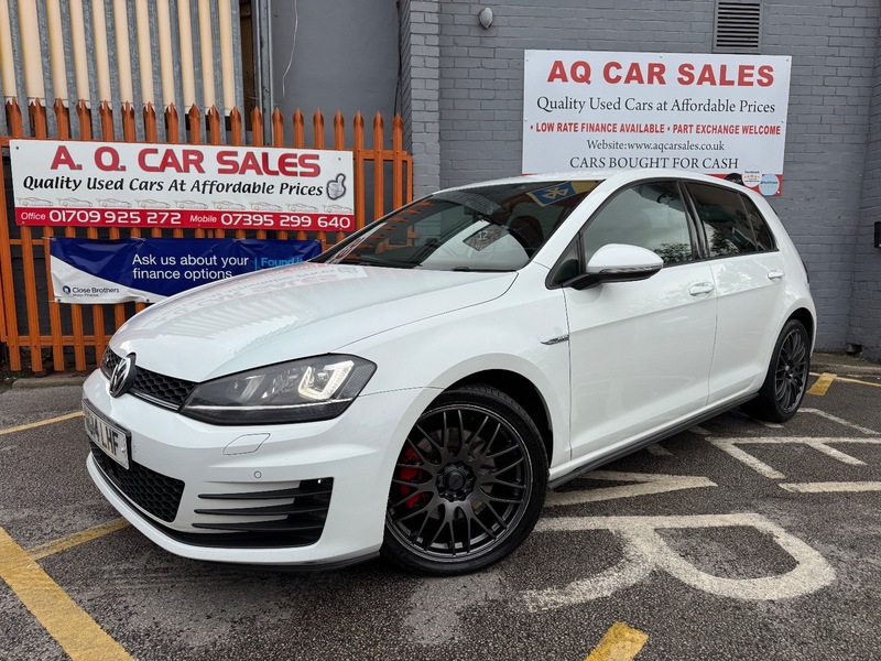 Used Volkswagen Golf 2014 for sale - 76470738: Photo 3