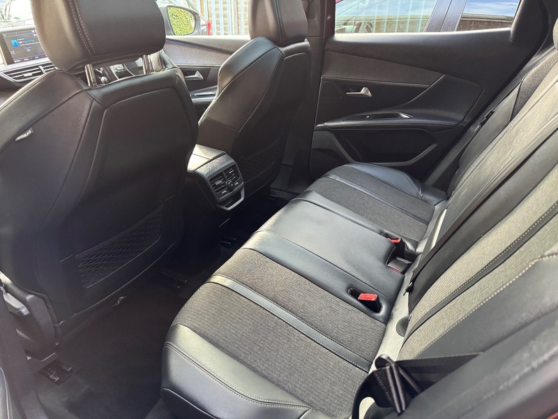 Used Peugeot 3008 2019 for sale - 76974023: Photo 16