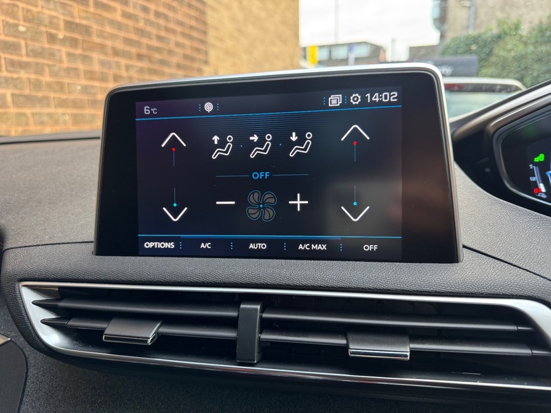 Used Peugeot 3008 2019 for sale - 76974023: Photo 24