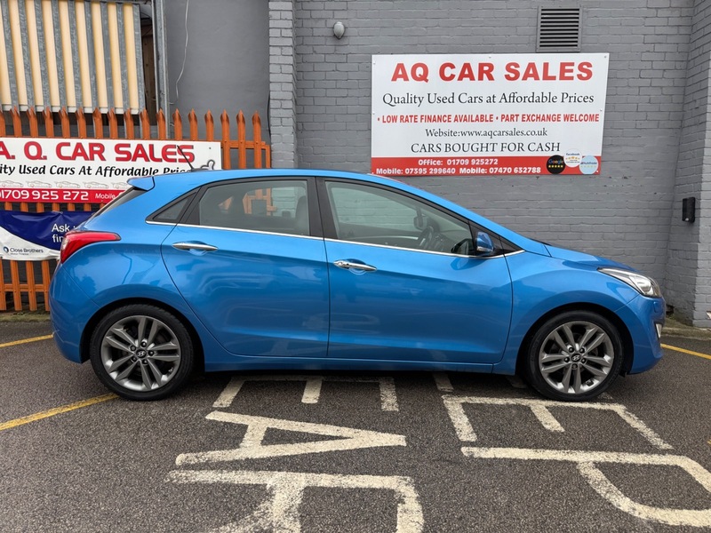 Used Hyundai i30 2017 for sale - 77781179: Photo 8