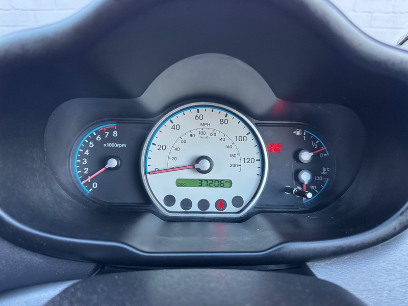 Used Hyundai i10 2010 for sale - 77096817: Photo 24