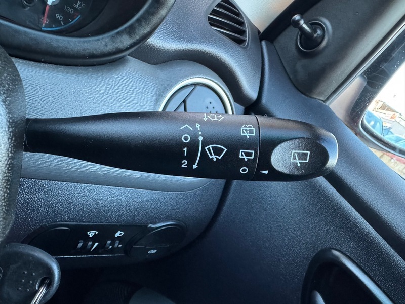 Used Hyundai i10 2010 for sale - 77096817: Photo 26