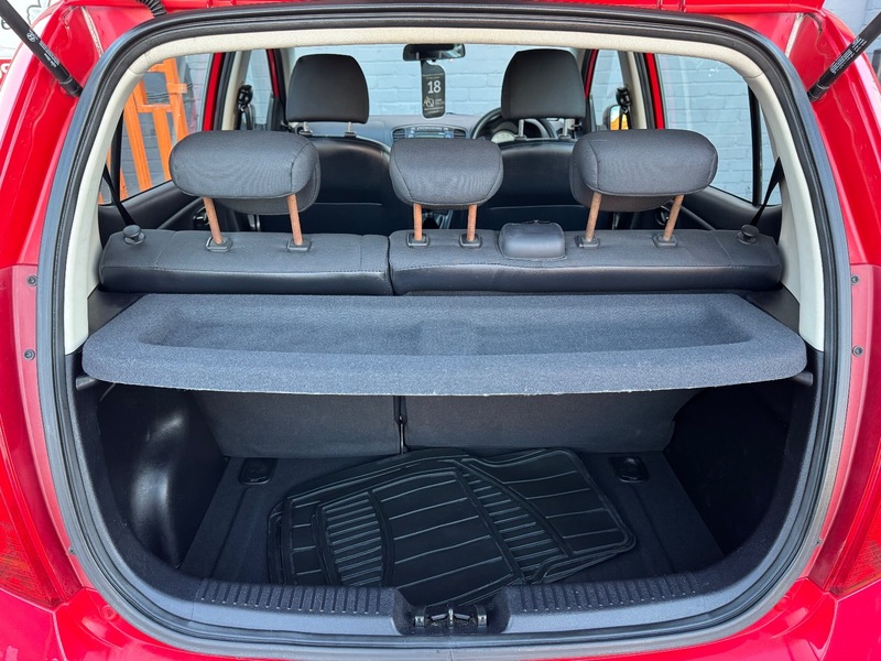 Used Hyundai i10 2010 for sale - 77096817: Photo 30