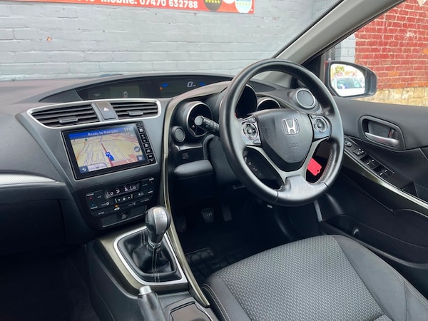 Used Honda Civic 2015 for sale - 75398231: Photo 9