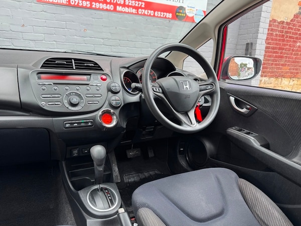Used Honda Jazz 2013 for sale - 75666819: Photo 9