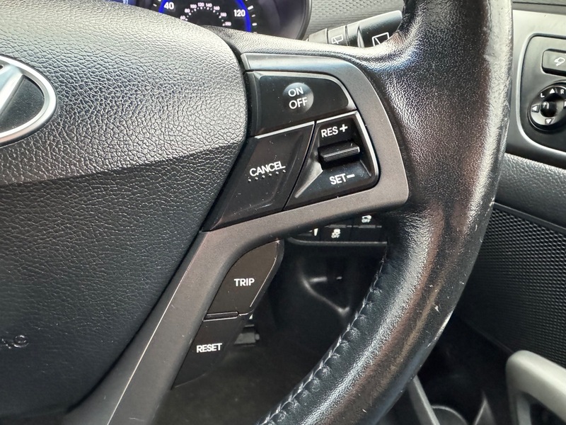 Used Hyundai Veloster 2012 for sale - 76334181: Photo 35