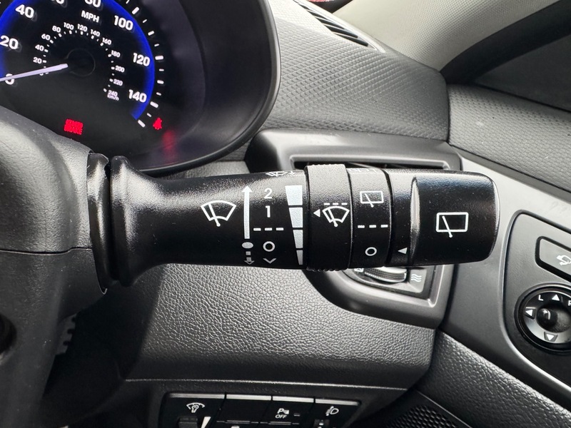 Used Hyundai Veloster 2012 for sale - 76334181: Photo 36