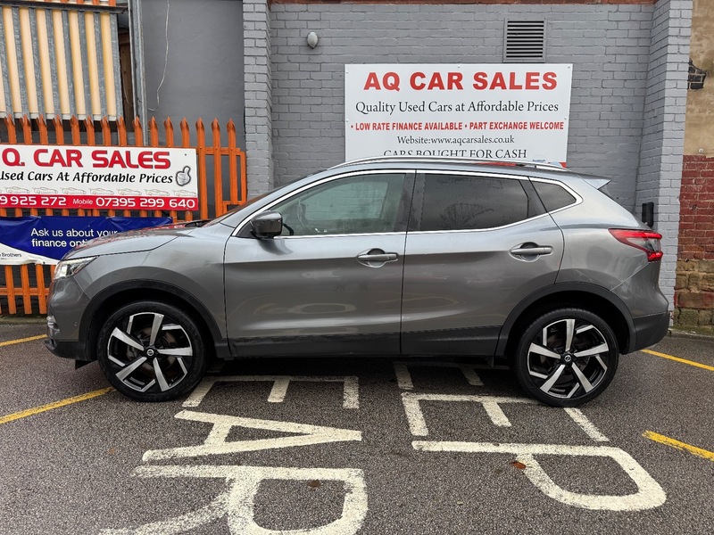 Used Nissan Qashqai 2017 for sale - 76884599: Photo 4