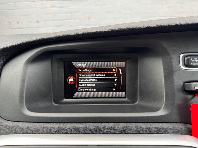 Used Volvo V40 2015 for sale - 76163727: Photo 27