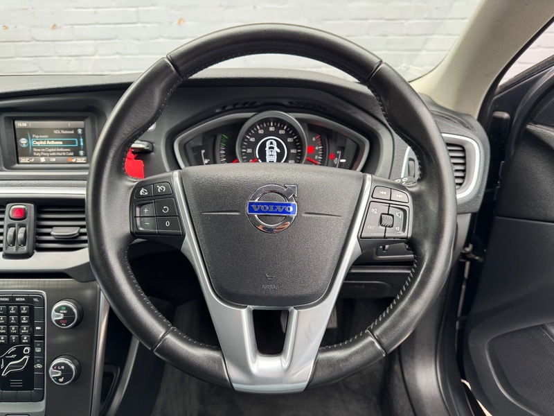 Used Volvo V40 2015 for sale - 76163727: Photo 31