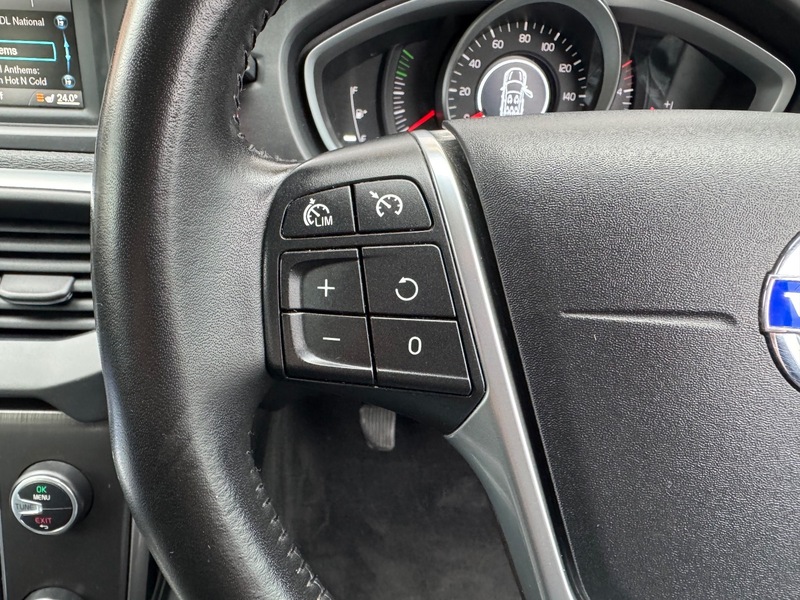 Used Volvo V40 2015 for sale - 76163727: Photo 33