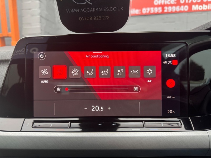 Used Volkswagen Golf 2021 for sale - 77437900: Photo 44