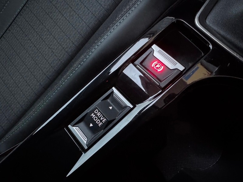 Used Peugeot 208 2020 for sale - 76418067: Photo 32