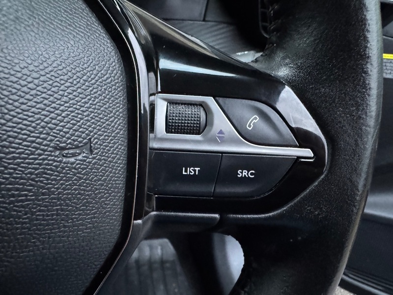 Used Peugeot 208 2020 for sale - 76418067: Photo 37