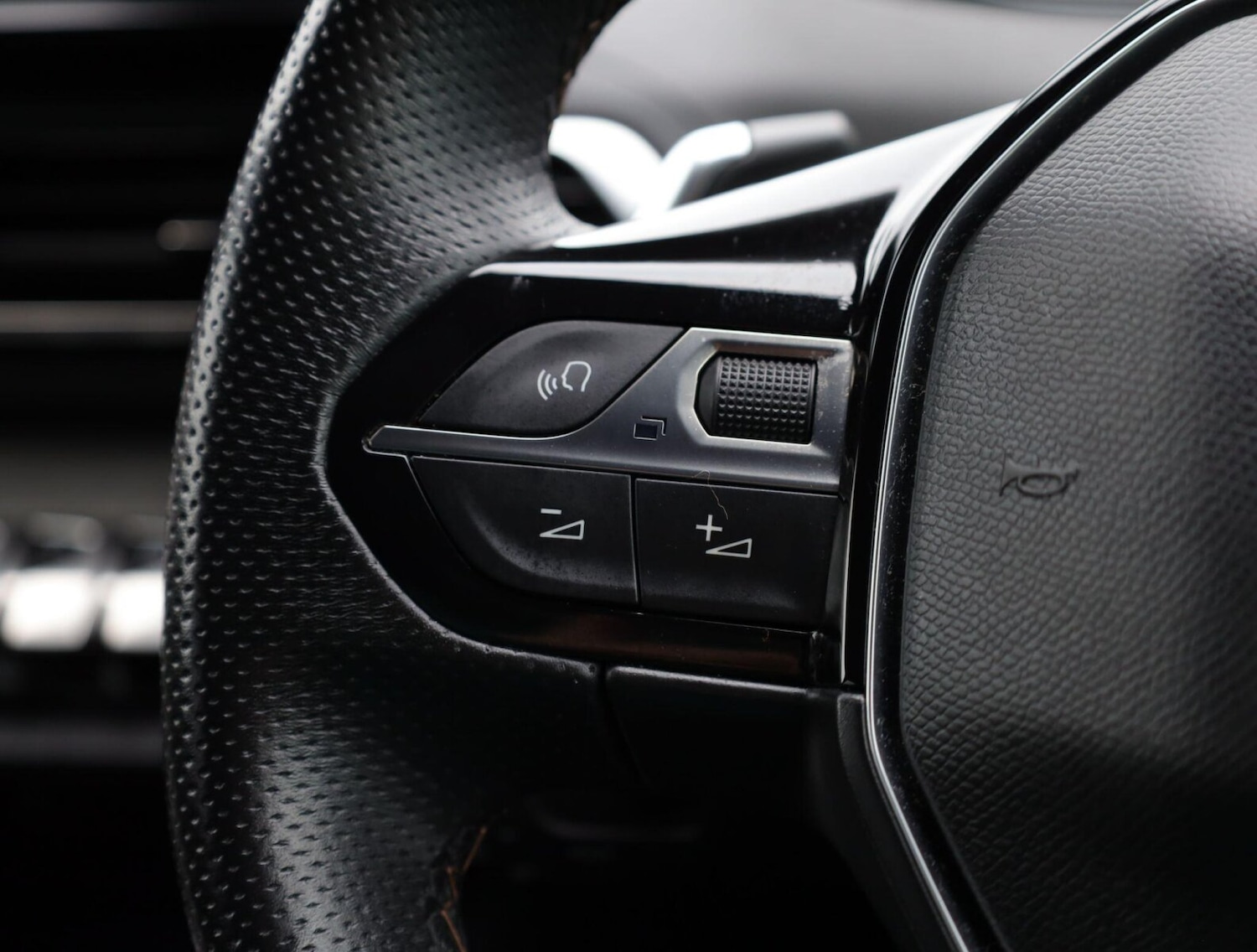 Used Peugeot 3008 2023 for sale - 76675903: Photo 17