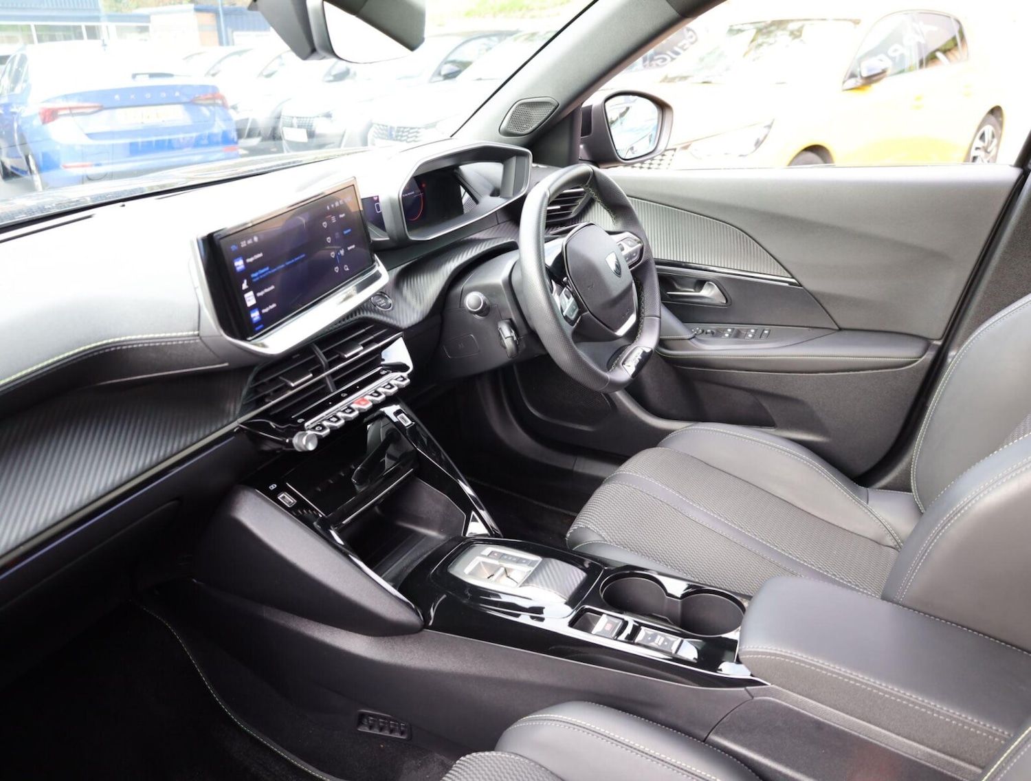 Used Peugeot 2008 2024 for sale - 76677936: Photo 10