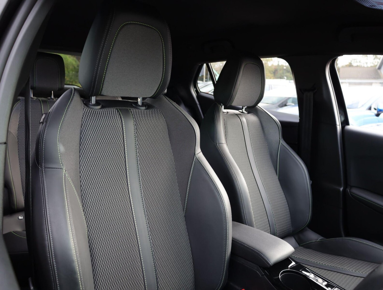 Used Peugeot 2008 2024 for sale - 76677936: Photo 11