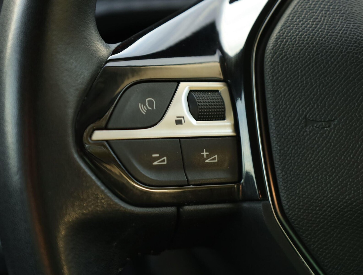 Used Peugeot 208 2020 for sale - 76680919: Photo 18