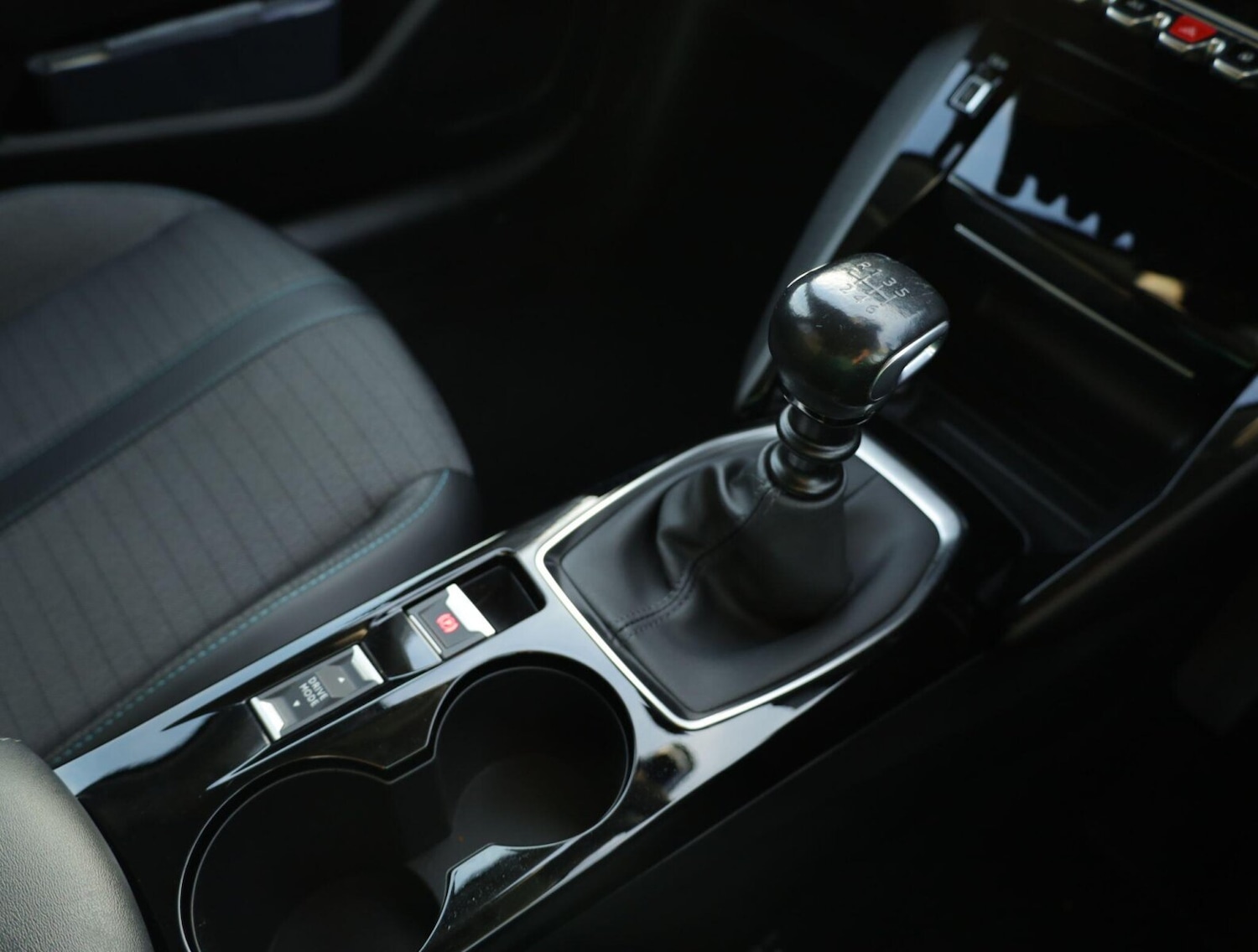 Used Peugeot 208 2020 for sale - 76680919: Photo 6