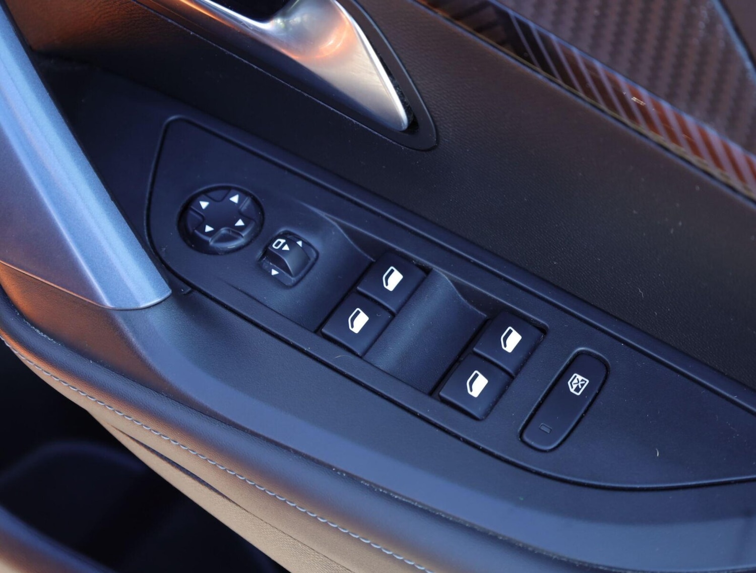 Used Peugeot 2008 2020 for sale - 76681026: Photo 12