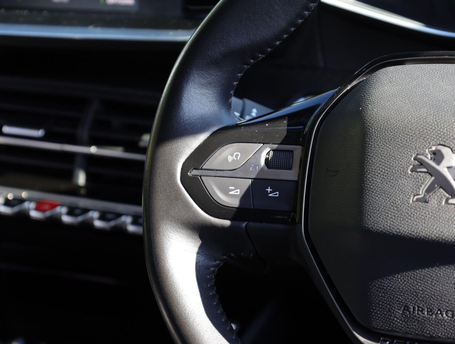 Used Peugeot 2008 2020 for sale - 76681026: Photo 20