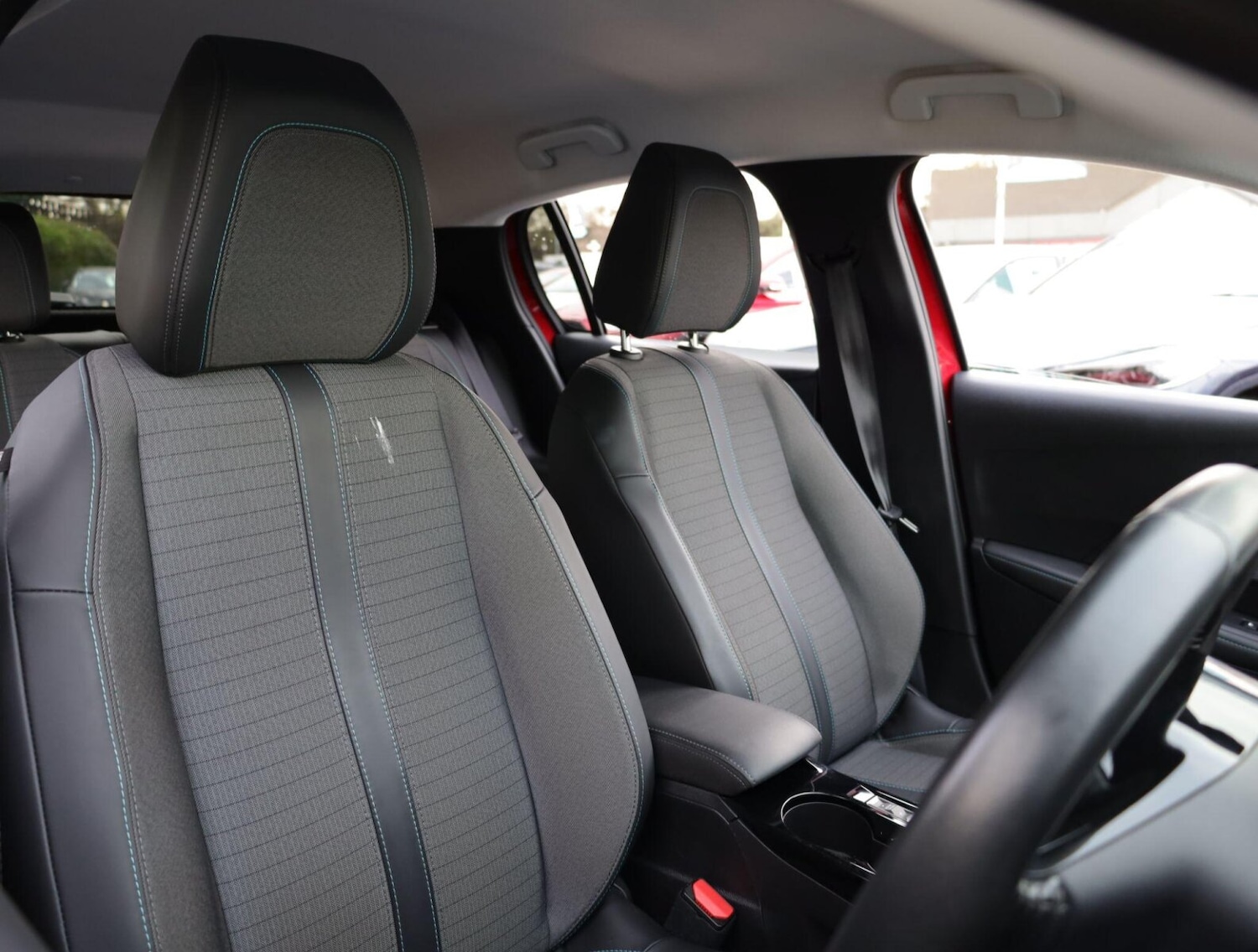 Used Peugeot 208 2020 for sale - 76680993: Photo 7