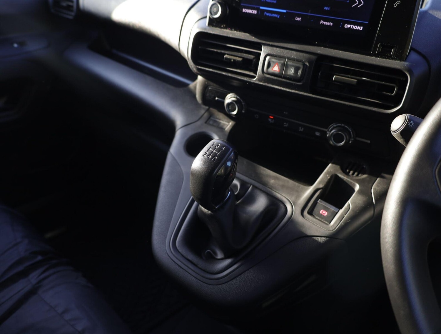 Used Peugeot Partner 2021 for sale - 76681296: Photo 13