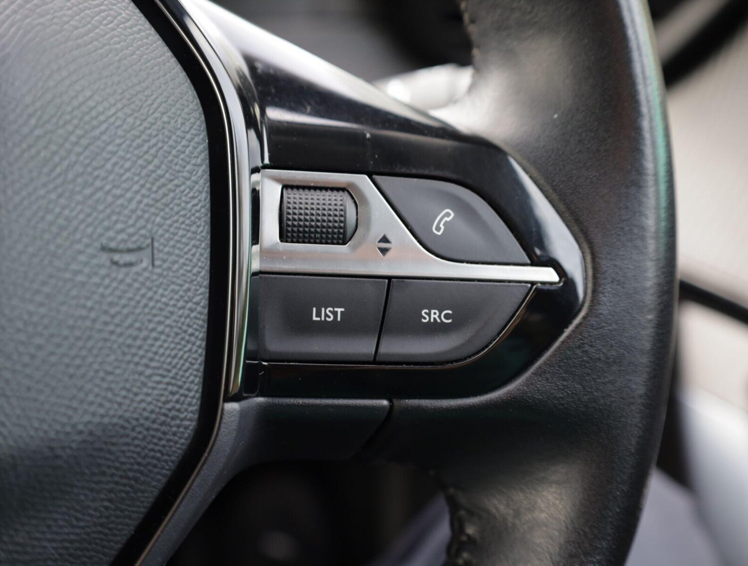 Used Peugeot 2008 2020 for sale - 78144646: Photo 15