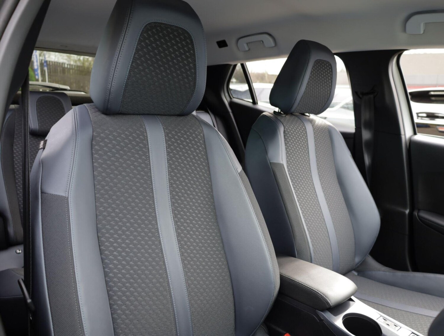 Used Peugeot 2008 2020 for sale - 78144646: Photo 9